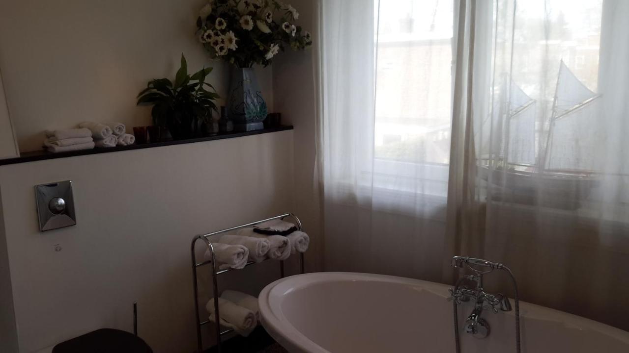 Place 2 Be Bed & Breakfast Eindhoven Exterior foto